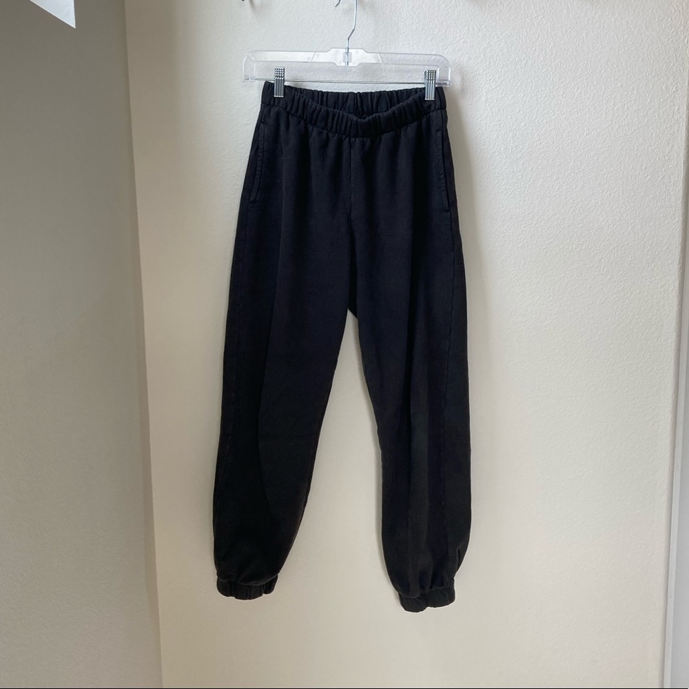 Brandy Melville “Rosa” Sweatpants